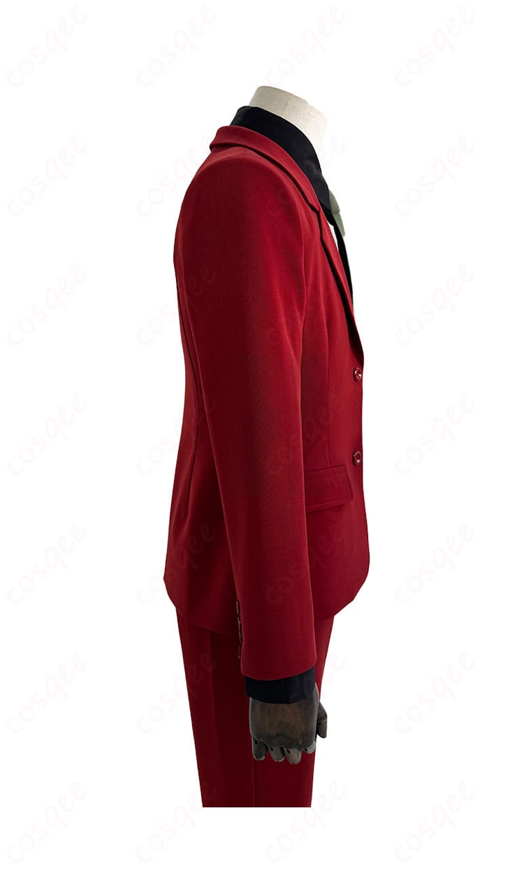 ミヒャエル・カイザー コスプレ衣装、右袖の細かいデザインと刺繍のディテール。