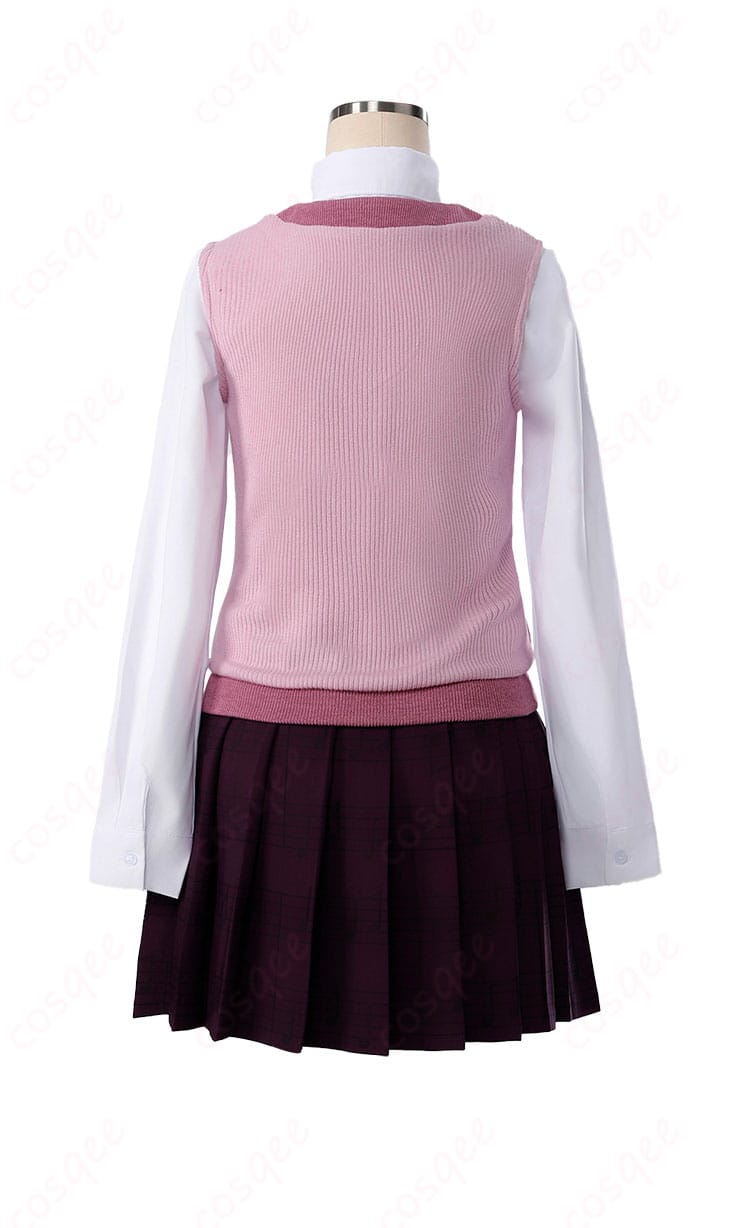 赤松楓 コスプレ衣装の背面ビュー。後ろ姿も完璧に再現、キャラクターのディテールを細部まで表現！