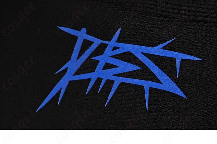 コスプレ衣装の背面装飾。細部までこだわった背中のデザイン、忠実再現。