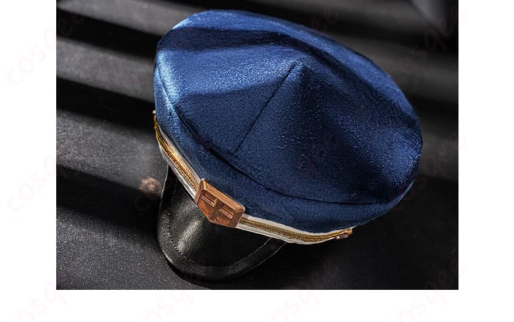 右袖の装飾細部。コスプレ衣装の精緻な作りとディテールが際立っています。