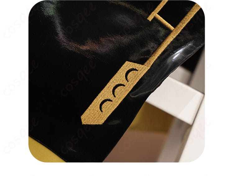 巡音ルカ コスプレ衣装のスカート裾部分の装飾。細やかなディテールが施されています。