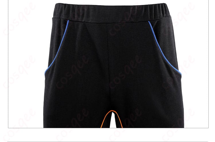 ルーク コスプレ衣装 ズボンの装飾ディテール。キャラクターらしいスタイル。