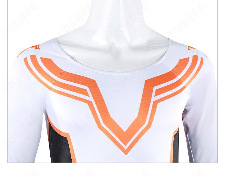 ルーク コスプレ衣装 内搭長袖の装飾ディテール。キャラクターの衣装を忠実に再現。