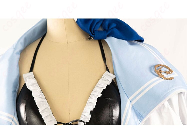 イノセントメイドコスプレ衣装の襟元装飾の詳細。美しい刺繍とディテールが、キャラクターの個性を引き立てます。