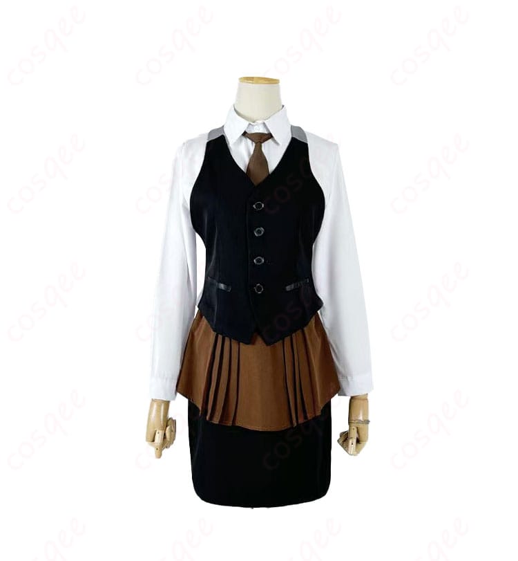 霧嶋董香の制服コスプレ衣装の正面画像。精密なデザインとディテールが特徴です。