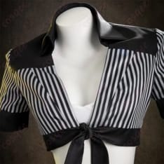 FF7リバースのティファになりきる水着コートセット 撮影もイベントも動きやすく映える一着 - 6枚目の画像（サムネイル）