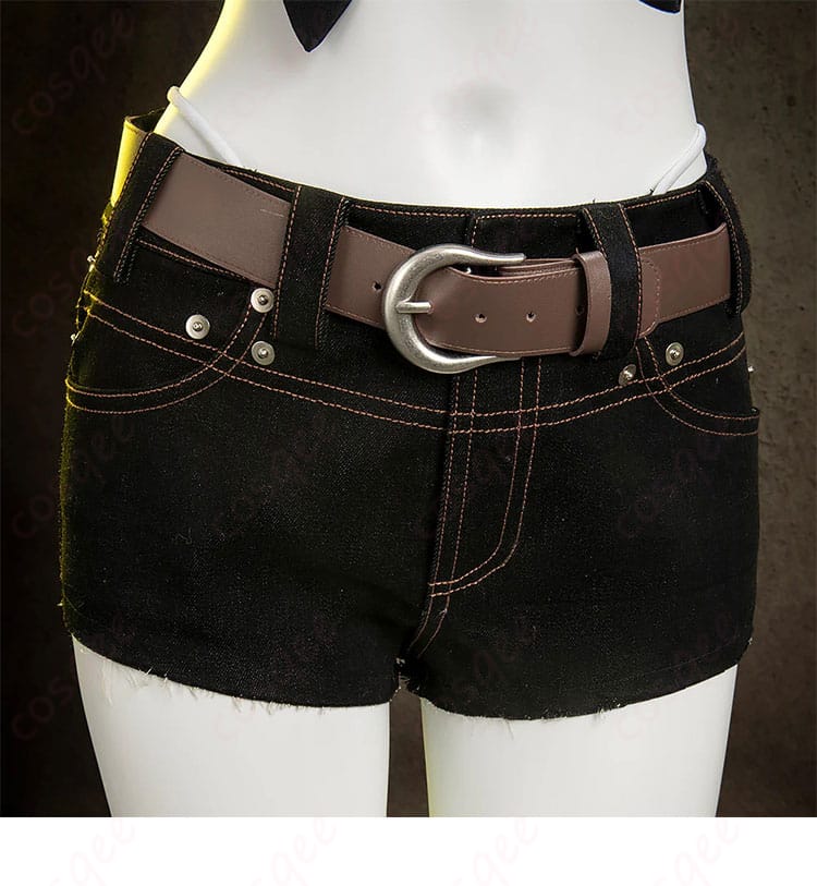 ティファ・ロックハート コスプレ衣装のショートパンツ装飾ディテール。高い再現度。