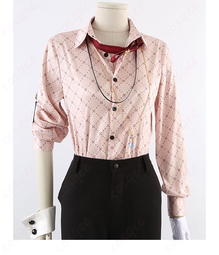 エイトのコスプレ衣装の衬衫部分の詳細。シワのない美しい仕上がりが特徴です。