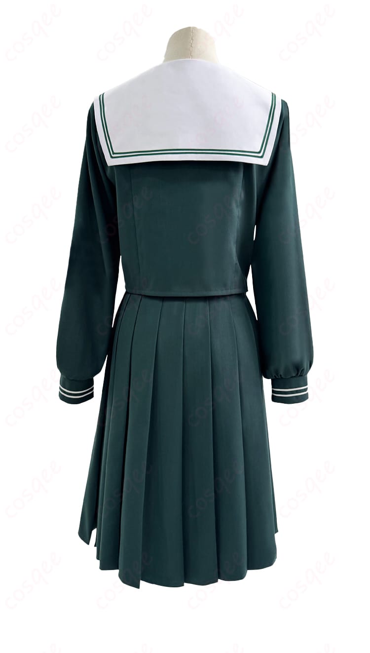 薬屋 猫猫 セーラー服 コスプレ衣装 背面全体ショット|動きやすさをチェック