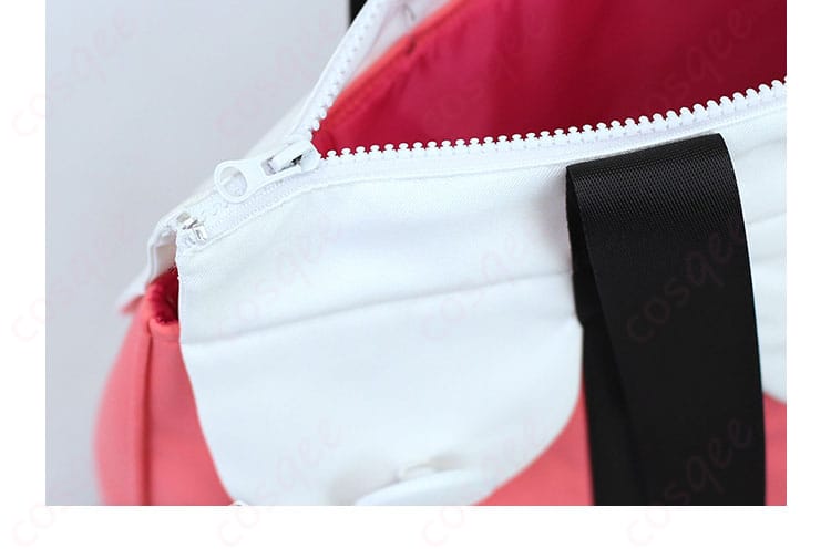 ポケモンBW2 メイ コスプレ衣装の肩バッグのジッパーディテール、機能性と美しさを兼ね備えたデザイン。