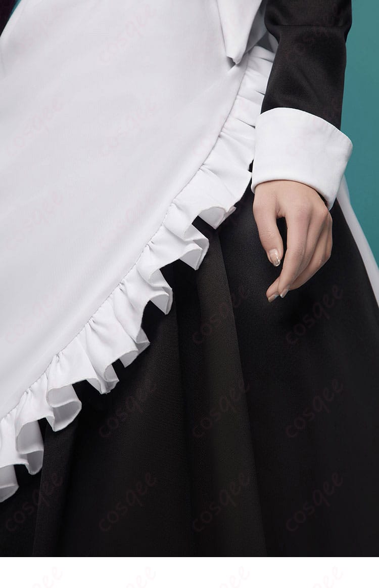 古見硝子 メイド服 コスプレ衣装の袖部分の装飾。美しいレースとボタンが特徴的。