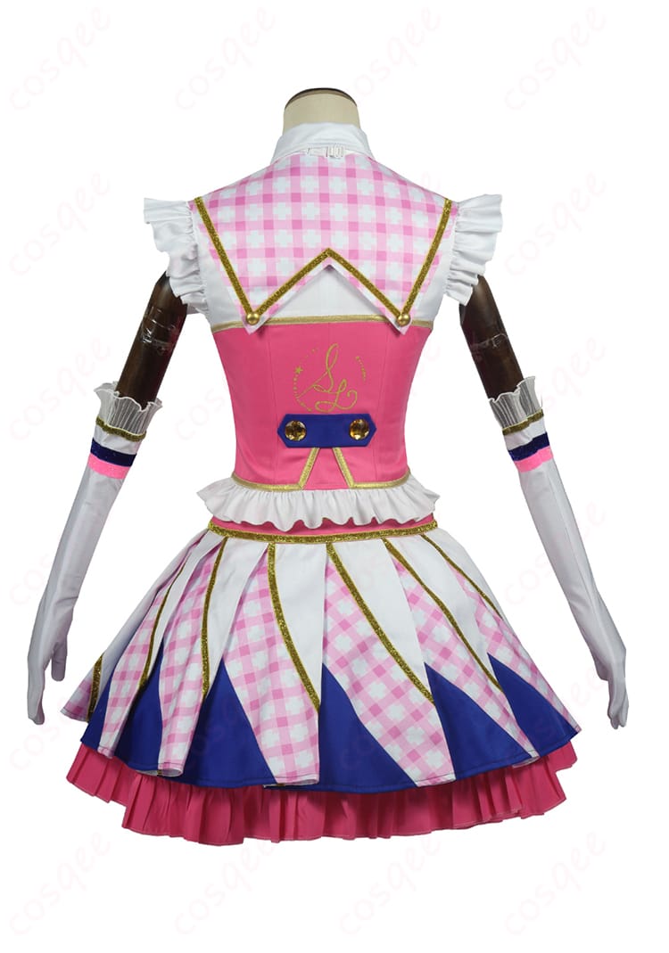 アイカツ! Soleil 星宮いちご コスプレ衣装背面。背中部分のディテールが細かく表現された衣装。