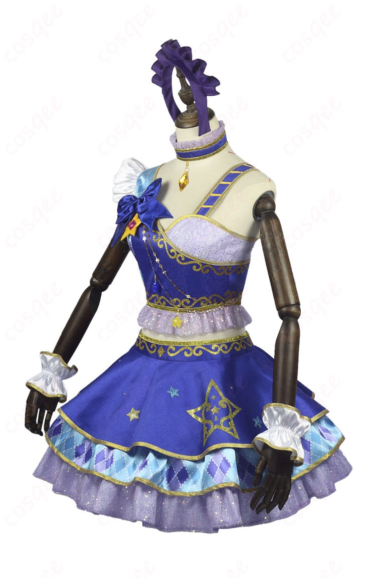 「アイカツ!」桜庭ローラ コスプレ衣装の左側画像。各ディテールが鮮明に見える角度。