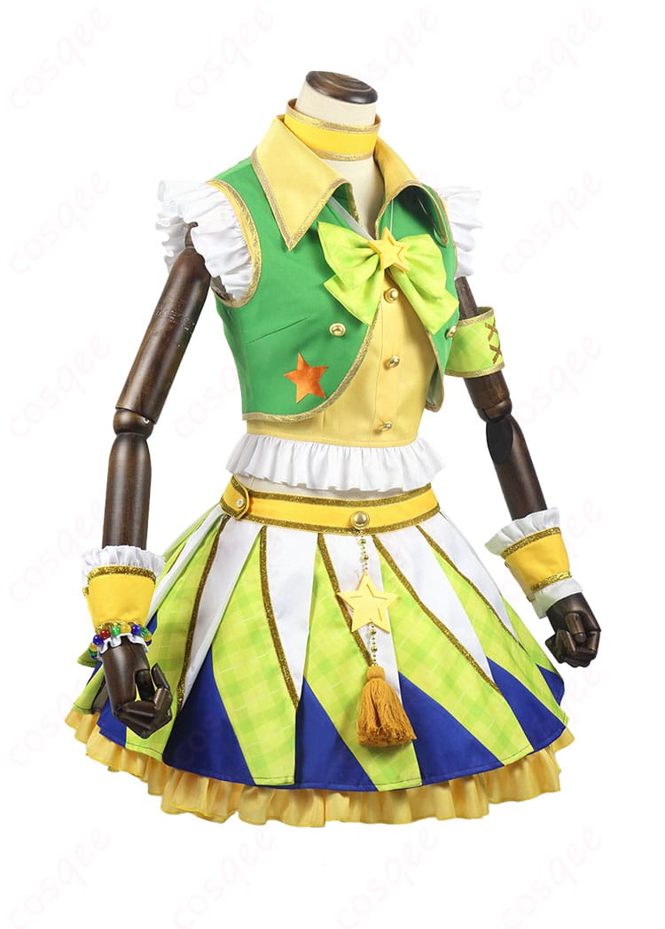 アイカツ!新条ひなき コスプレ衣装 右側面図。キャラクターのスタイルがよく見える角度。