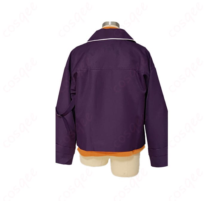 月永レオ秋〜冬私服コスプレ衣装の背面画像。背中のディテールと美しい仕上がりがわかります。