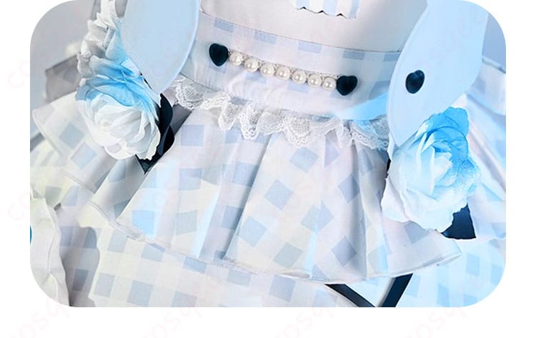 腰周りの装飾のアップ画像。桐谷遥コスプレ衣装の腰飾りの美しいディテールを見てください。