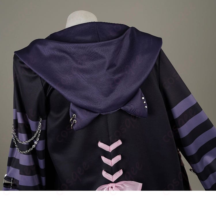 ラオーラ・パンテーラ私服コスプレ衣装の肩装飾。ディテールにこだわったデザインで個性を演出。