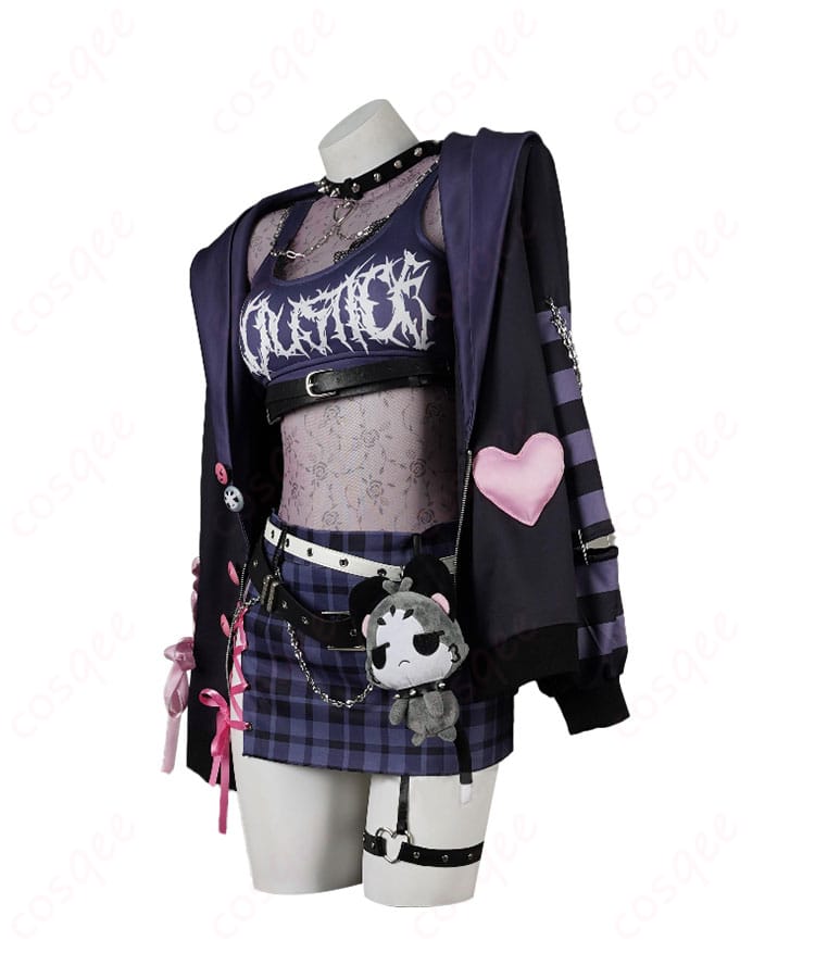 ラオーラ・パンテーラの私服コスプレ衣装の側面画像。シルエットの美しさが際立つ。