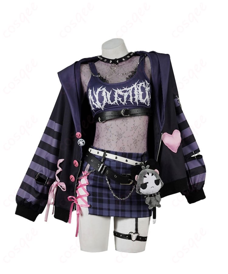 ラオーラ・パンテーラの私服コスプレ衣装の正面画像。細部までこだわったデザインが映える。