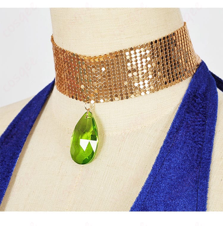 首飾り装飾の詳細 - ほしな歌唄 ダンサー コスプレ衣装の首飾りの装飾部分。細かいデザインと仕上がりが分かります。