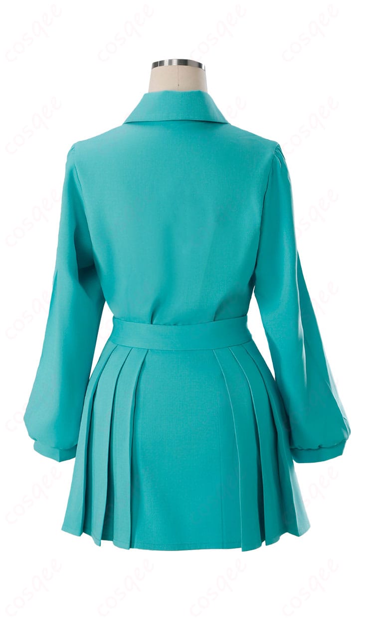 アマテ・ユズリハ（マチュ）の制服コスプレ衣装スカート背面のディテール。美しい仕上げがわかります。