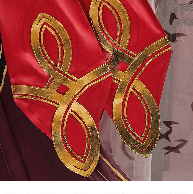 キアナ・カスラナコスプレ衣装の肩飾りの詳細画像。豪華なアクセサリーで、完成度が高い。