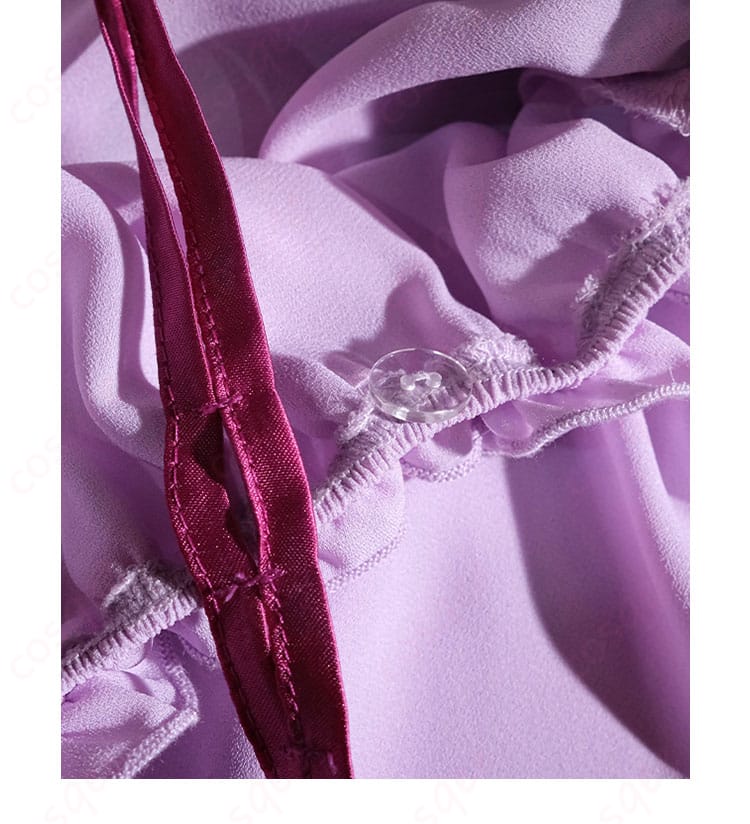 コスプレ衣装の装飾ディテール。花柄や刺繍など、加藤恵衣装の美しい装飾が見える画像。