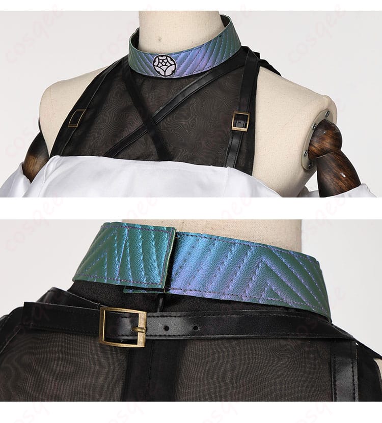 メリュジーヌ コスプレ衣装の首飾りのディテール画像。美しい装飾と細かな刺繍が施されています。