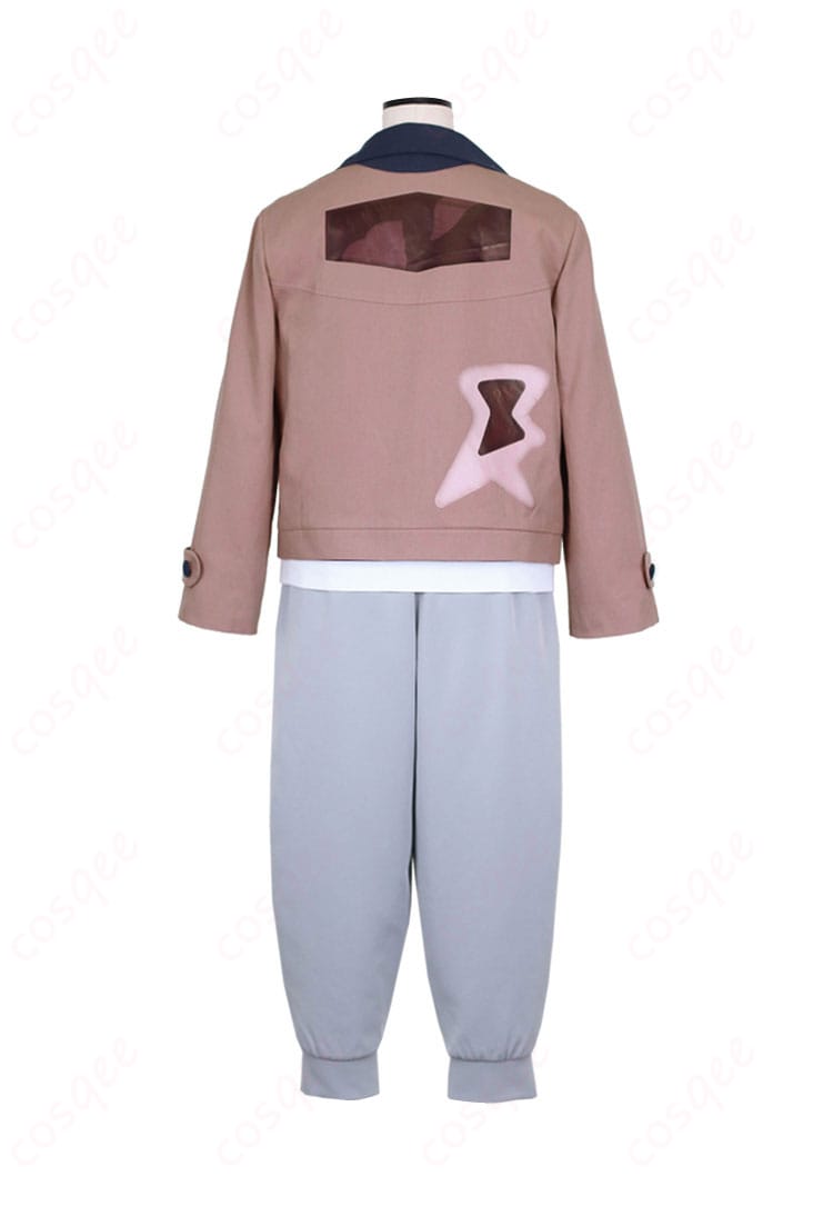 ポケモンレジェンズ ガイ コスプレ衣装の背面画像。背中のディテールや装飾が美しく再現。