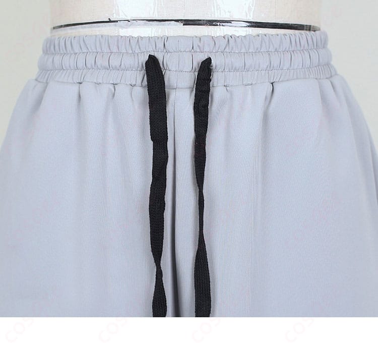 ポケモンレジェンズ ガイ コスプレ衣装のパンツのデザイン。機能性とスタイルを兼ね備えた装飾。