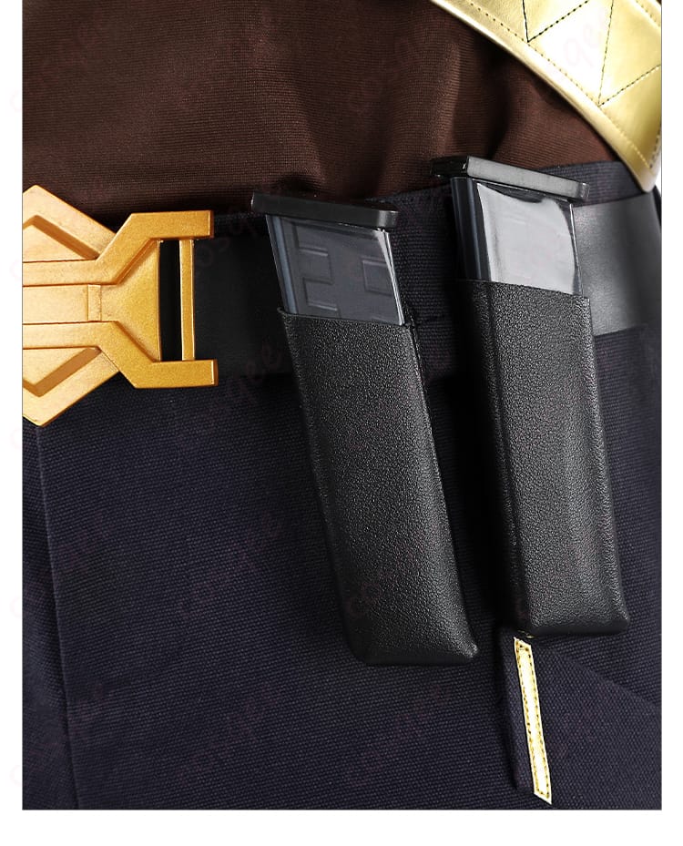 腰飾りと弾薬ホルダー装飾のディテール。テホのコスプレ衣装の腰飾りと弾薬ホルダーが忠実に再現されています。