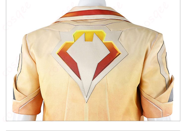 外套の背面装飾細部。テホのコスプレ衣装の背面が美しく仕上げられています。