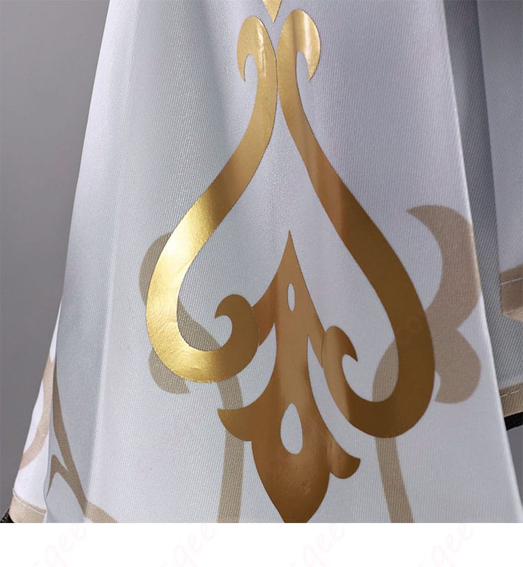 エスコフィエコスプレ衣装のスカート裾装飾。高級感が漂う完璧なデザインで、印象的な仕上がり。