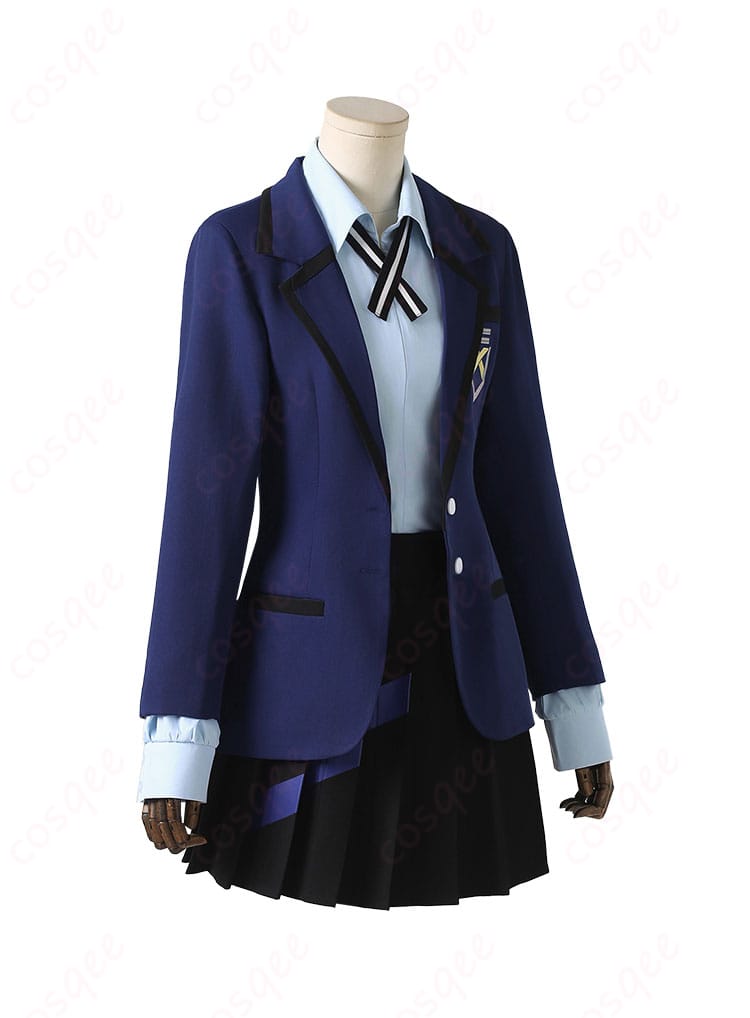 「ニャアン コスプレ衣装」のサイドビュー。特徴的な制服のシルエットを詳細にご覧いただけます。