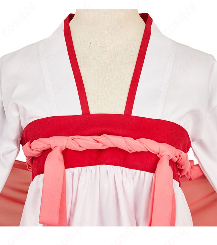 服装の襟元装飾ディテール。猫猫(マオマオ)のコスプレ衣装の襟部分の細かな装飾が見られる画像。