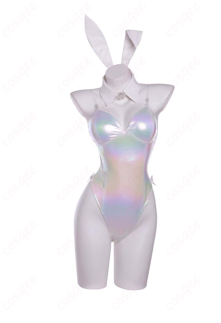 バニーVer.コスプレ衣装の正面ディテール。レオタードの細部やつけ襟のデザインがよくわかる画像。