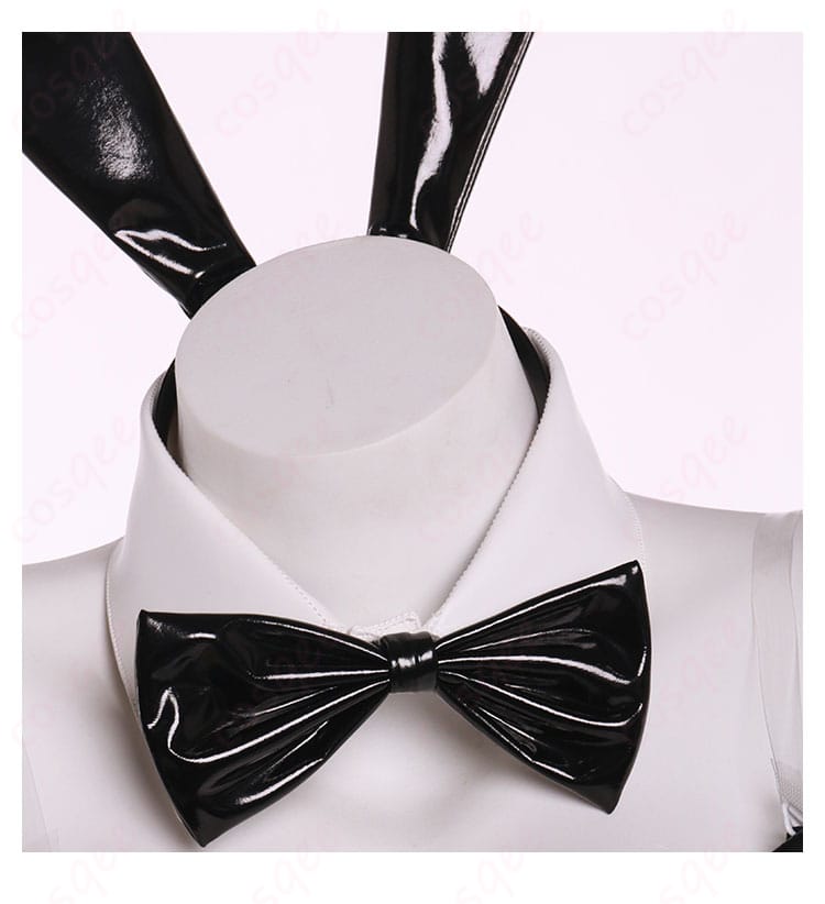 蝶ネクタイ装飾のディテール画像 - 初音ミク バニーVer. コスプレ衣装の蝶ネクタイの装飾細部が見える画像。