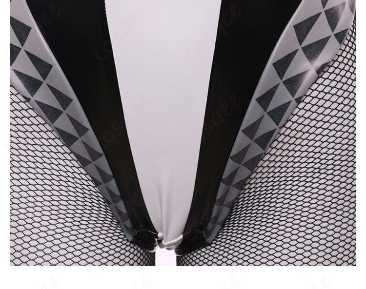 服装装飾のディテール画像 - 初音ミク バニーVer. コスプレ衣装の服装全体の装飾細部が見える画像。