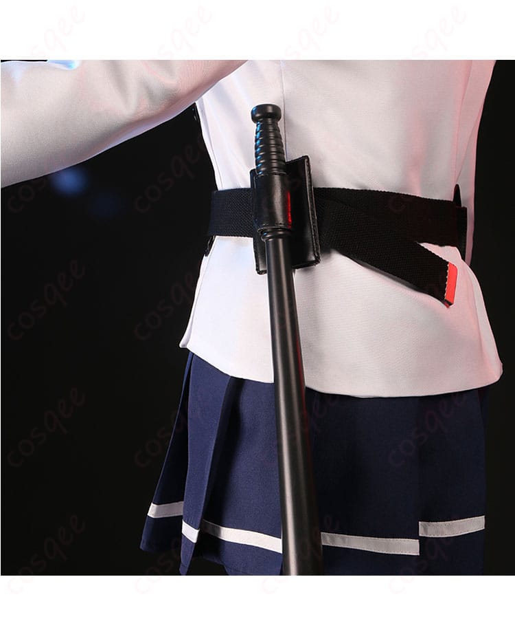 本城遊理 コスプレ衣装の腰飾り警棍のディテール。リアルなデザインと高いクオリティ。
