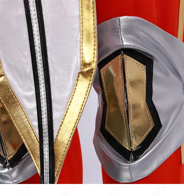 膝の装飾ディテール。向坂雫コスプレ衣装の膝部分の装飾ディテールが見える画像。