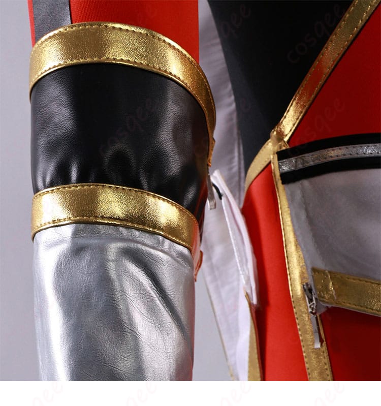 衣袖の装飾ディテール。赤色アーマーコスプレ衣装の袖部分のデザインと装飾が写っている画像。