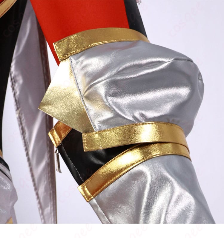 左腕の装飾ディテール。左腕のデザインや装飾が確認できる向坂雫コスプレ衣装の画像。