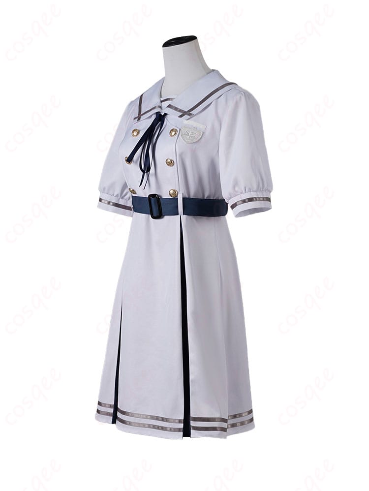 若葉睦 コスプレ衣装 月ノ森女子学園 夏服の側面画像。細部のデザインやフィット感を確認できる。