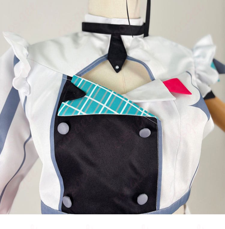 IRyS(アイリス)ブライト衣装の襟部分の装飾ディテール。精密な刺繍と華やかなデザインが特徴。