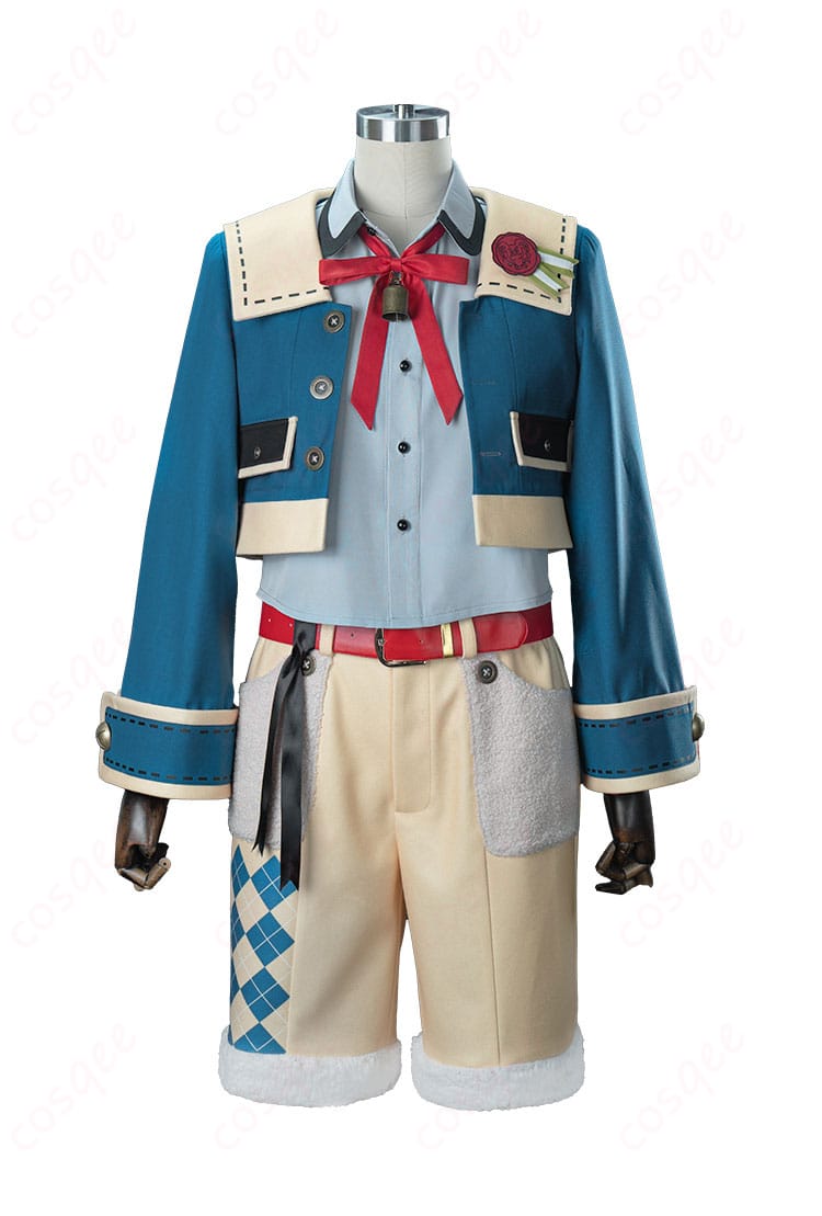 コスプレ衣装の正面写真。シャツ、コート、ベルトなどがしっかりと再現されています。