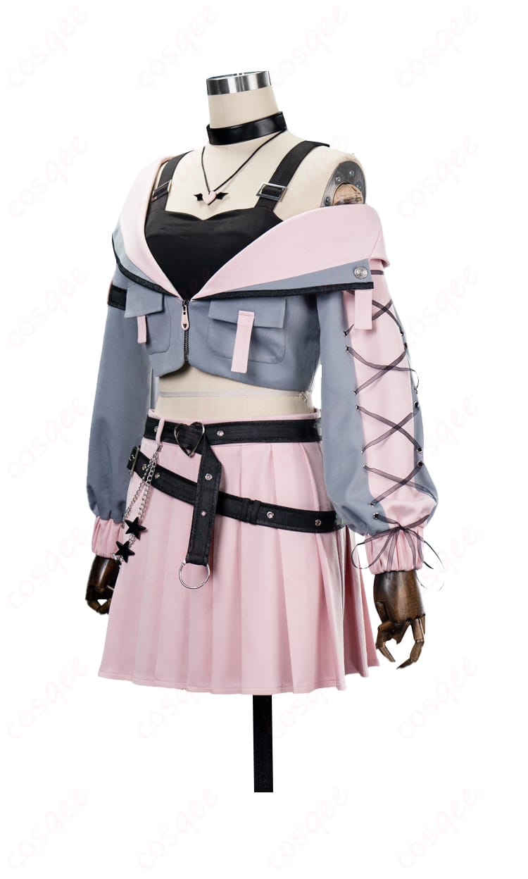 商品左側の画像。左から見たコスプレ衣装の全体像、細部がよくわかります。