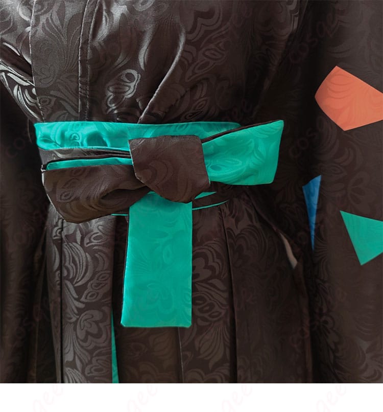 初音ミクコスプレ衣装の腰封装飾のディテール。高級感のあるデザインと精緻な仕上がり。