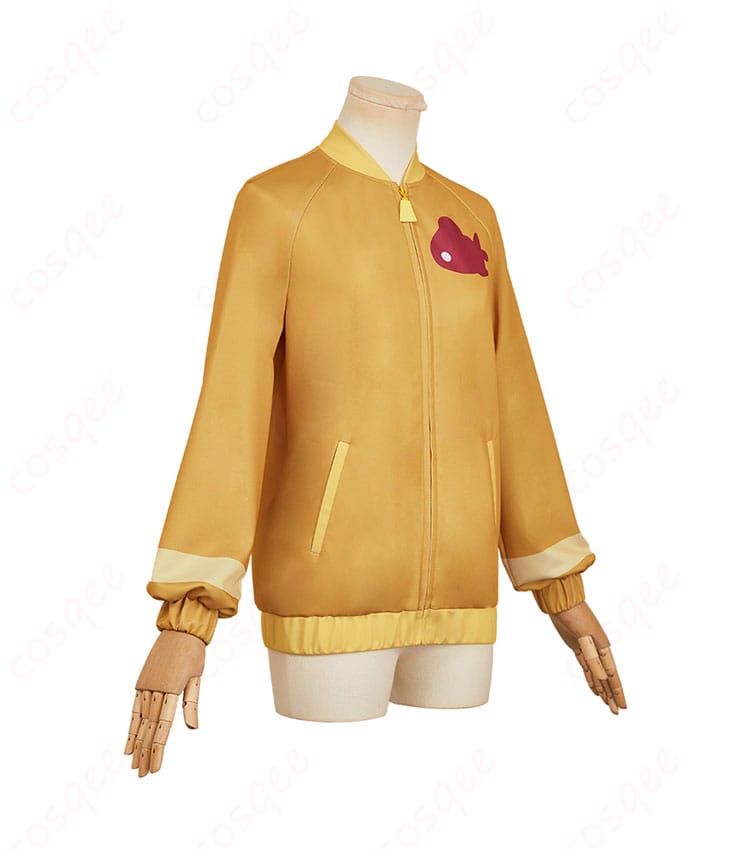 アマテ・ユズリハ コスプレ衣装 コートの右側の写真。詳細なデザインと立体感を確認できます。