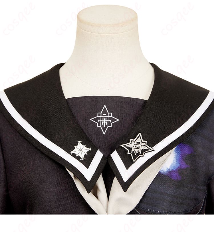 コスプレ衣装の襟部分【精緻な刺繍】