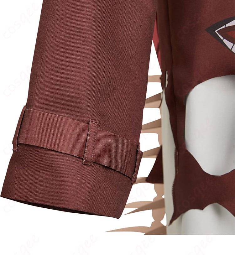 コスプレ衣装の袖口の装飾部分の精緻なディテール